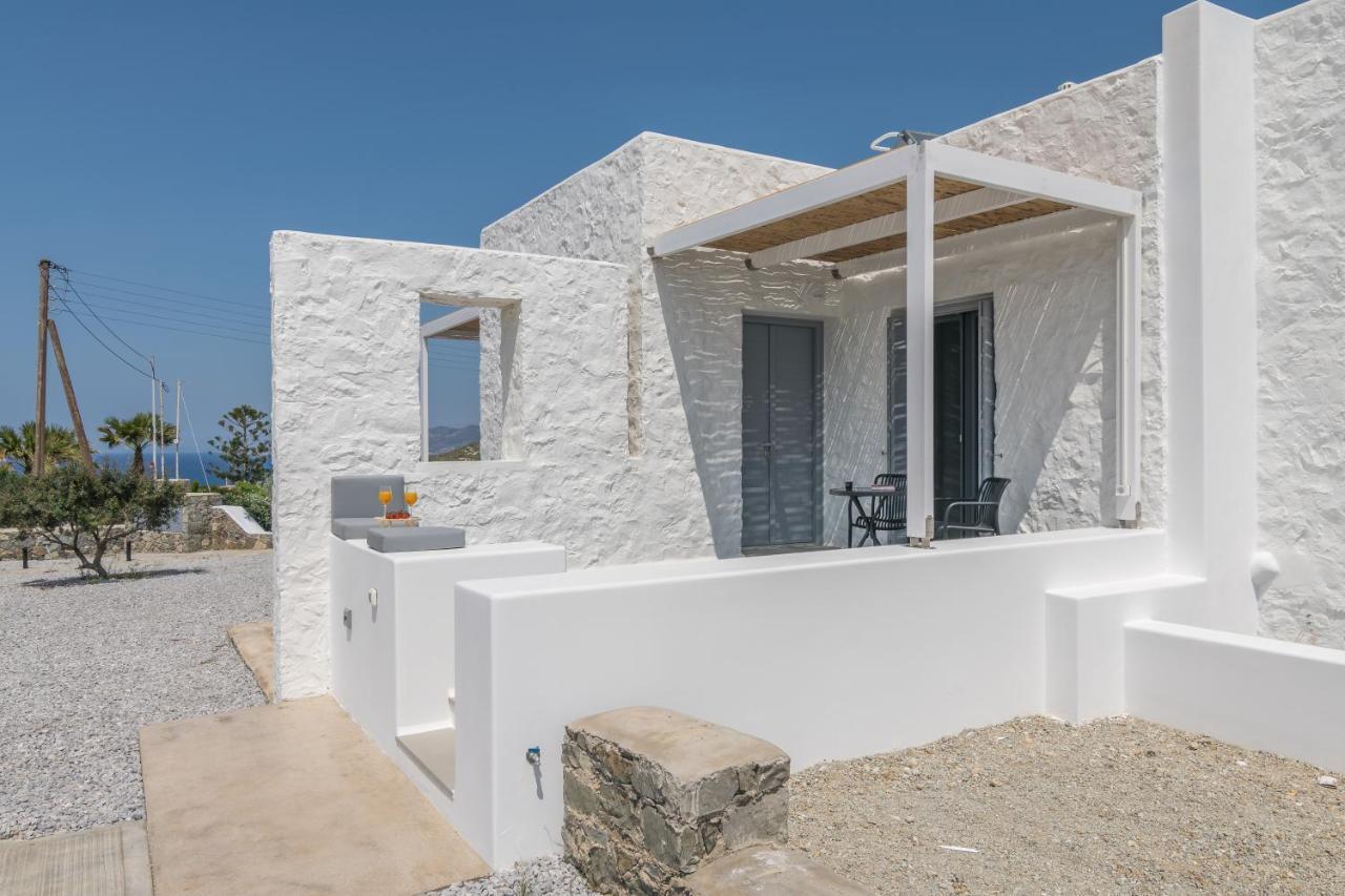 Luna Blanca * Adamantas (Milos)